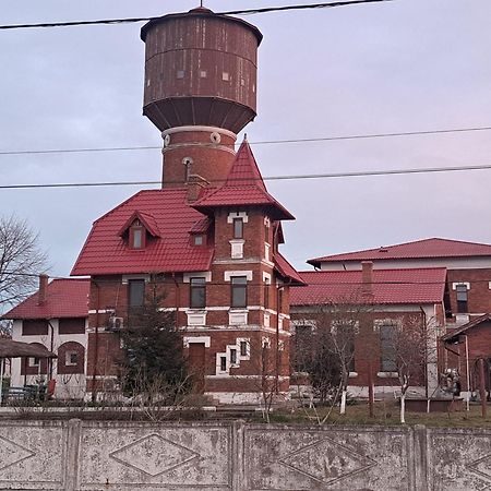 Apartament 2 Camere Semidecomandat "La Gicu" Сулина Екстериор снимка